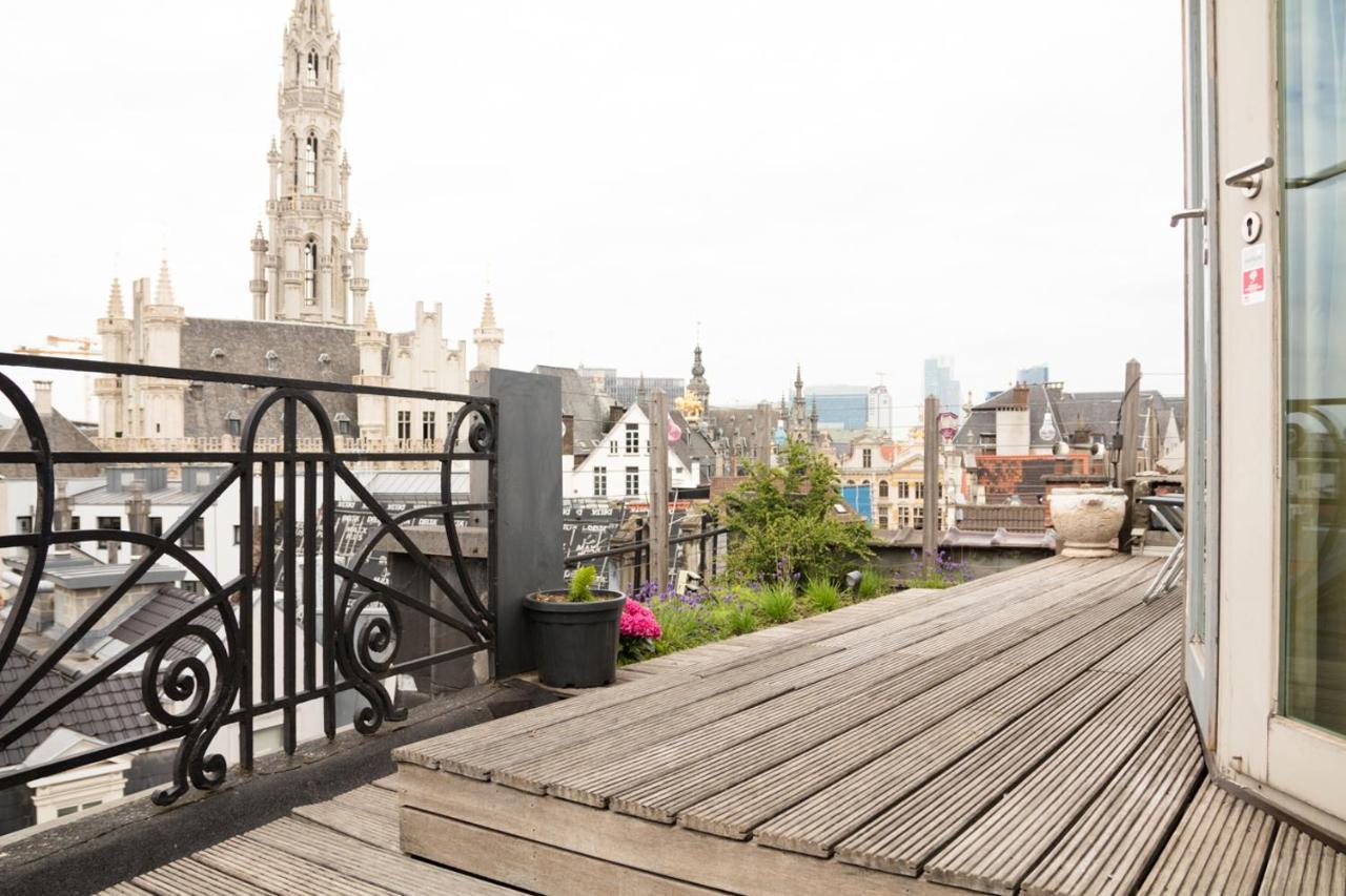 Duplex Dernier Etage Avec Terasse A Deux Pas De La Grand Place, Brussels
