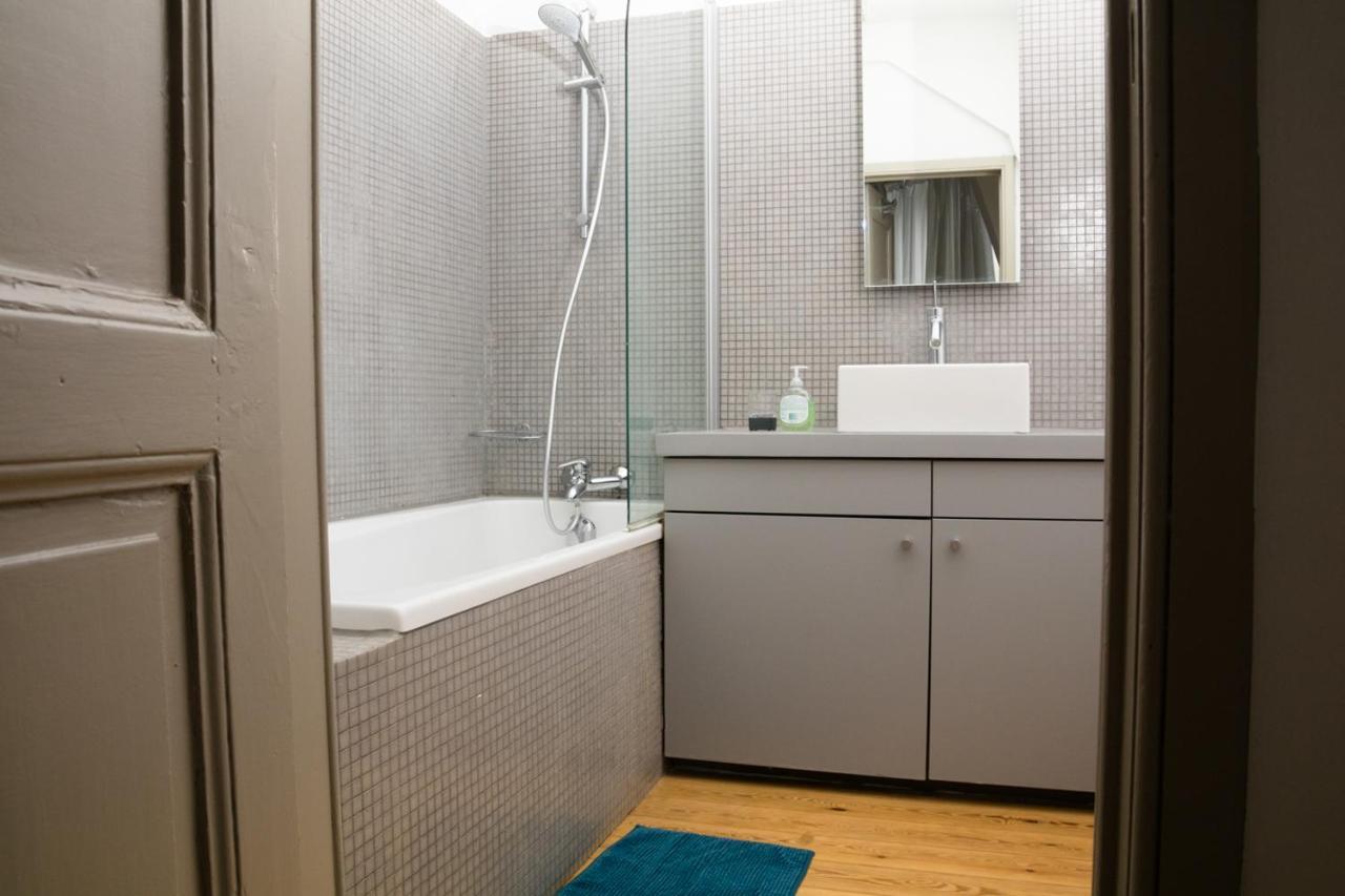 Duplex Dernier Etage Avec Terasse A Deux Pas De La Grand Place — Photos 3
